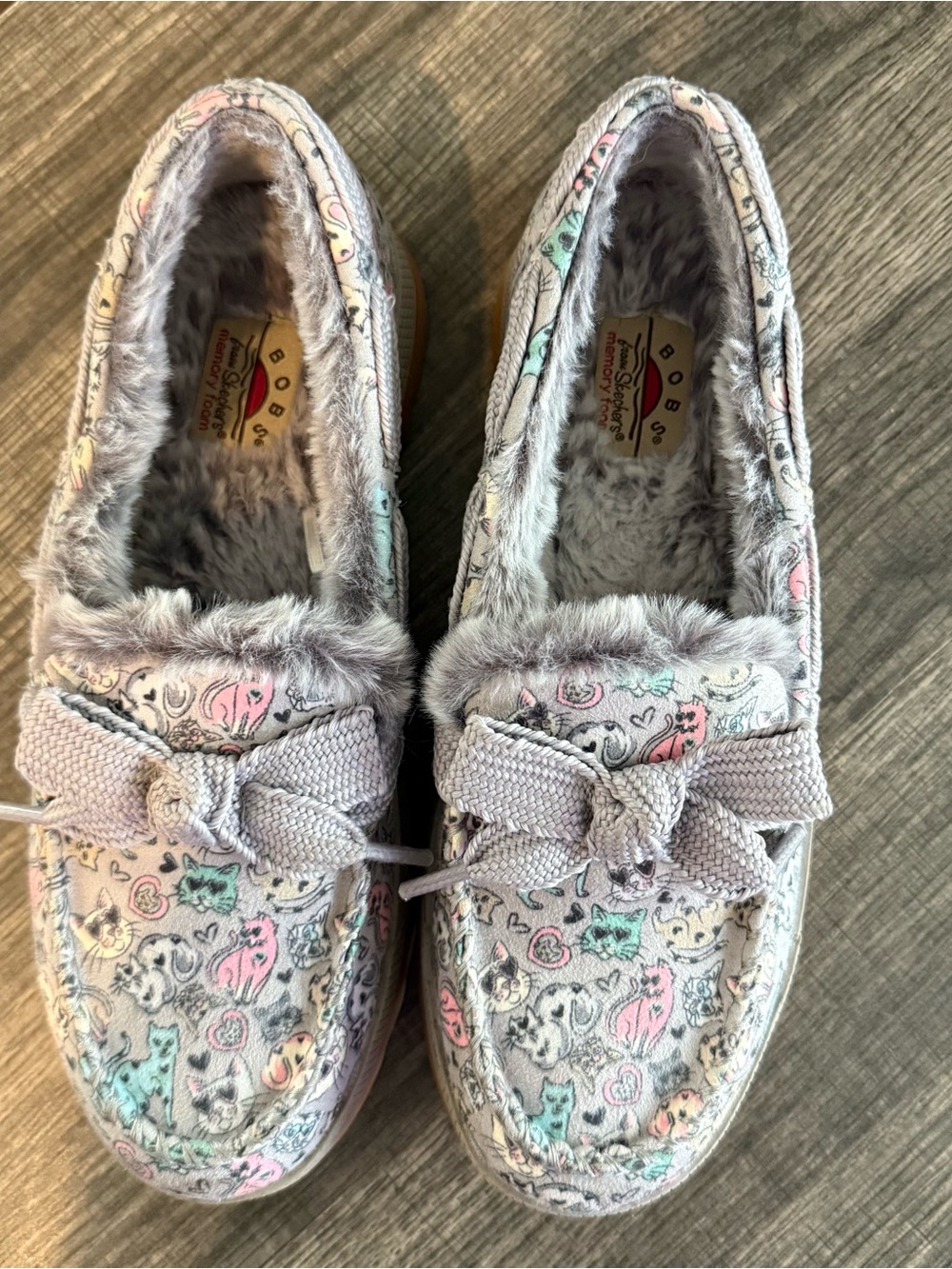 BOBS by Skechers Cat Cozies Cozy Chill Slippers Bow Cat Print Memory Foam - Picture 2 of 10